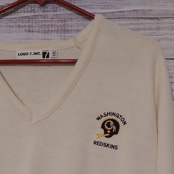 Vintage Washington Redskins Logo 7 Cream Sweater with Embroidered logo - Picture 1 of 3